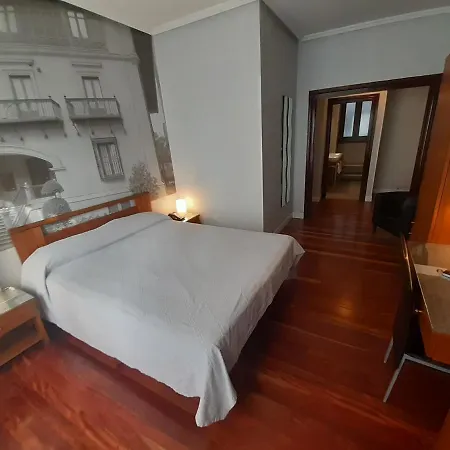 Photo Zabalburu Hotel 2*