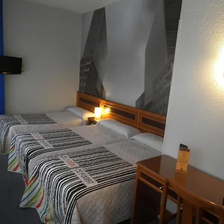 Hotel Photo Zabalburu 2*