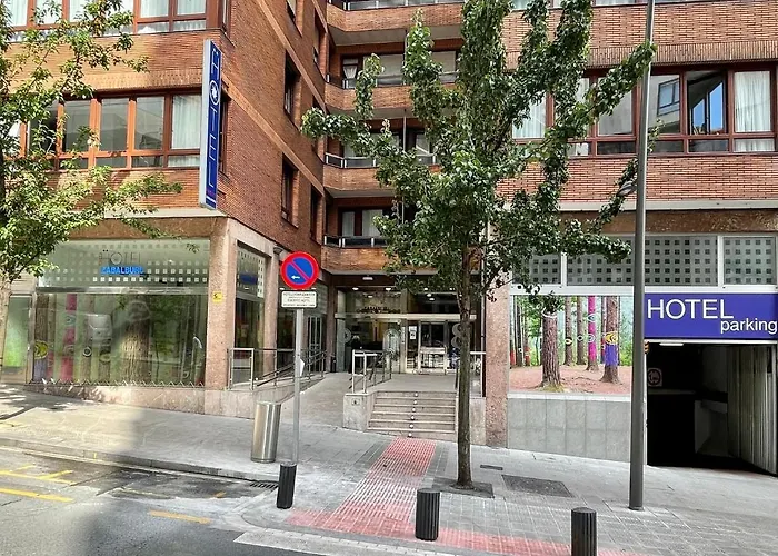 Ξενοδοχείο Photo Zabalburu 2*