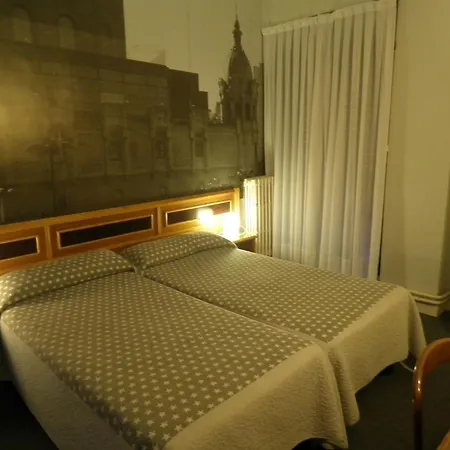 Photo Zabalburu Готель